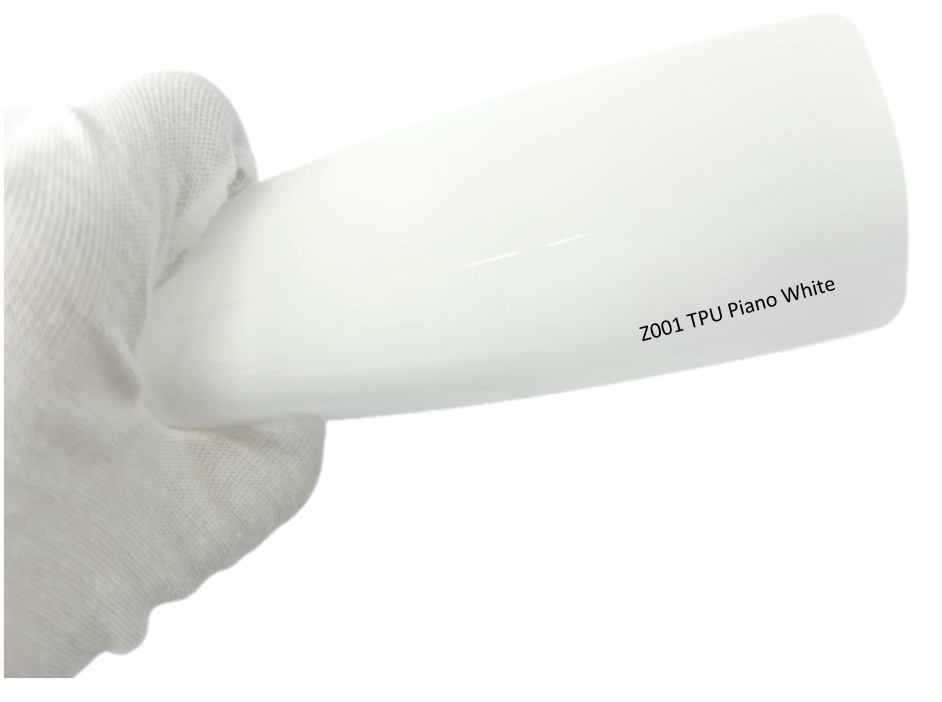 Z001 Piano White – kolorowa folia PPF