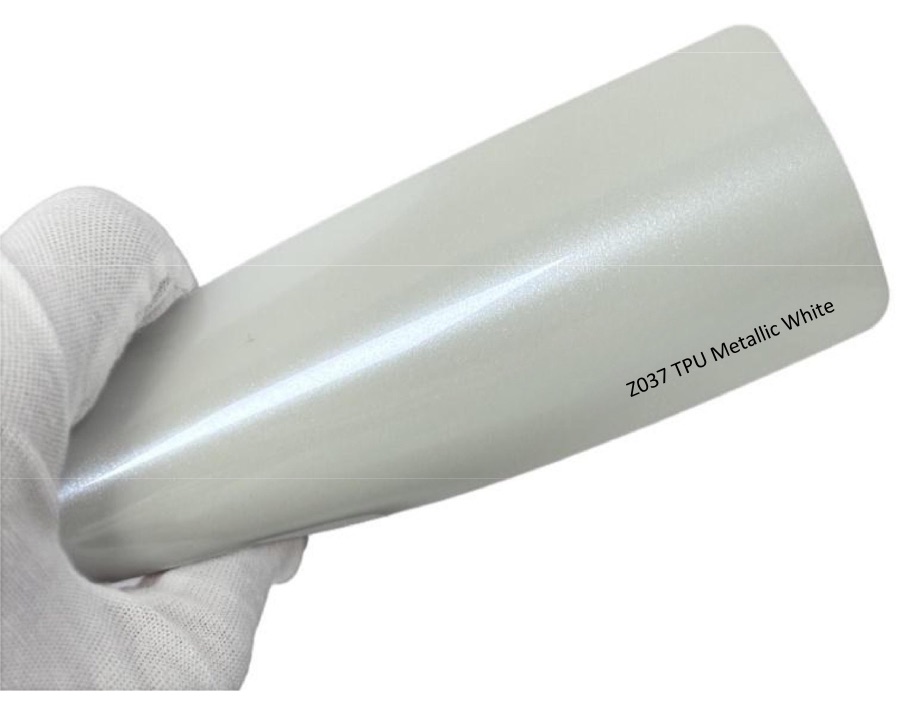 Z037 Metallic White – kolorowa folia PPF