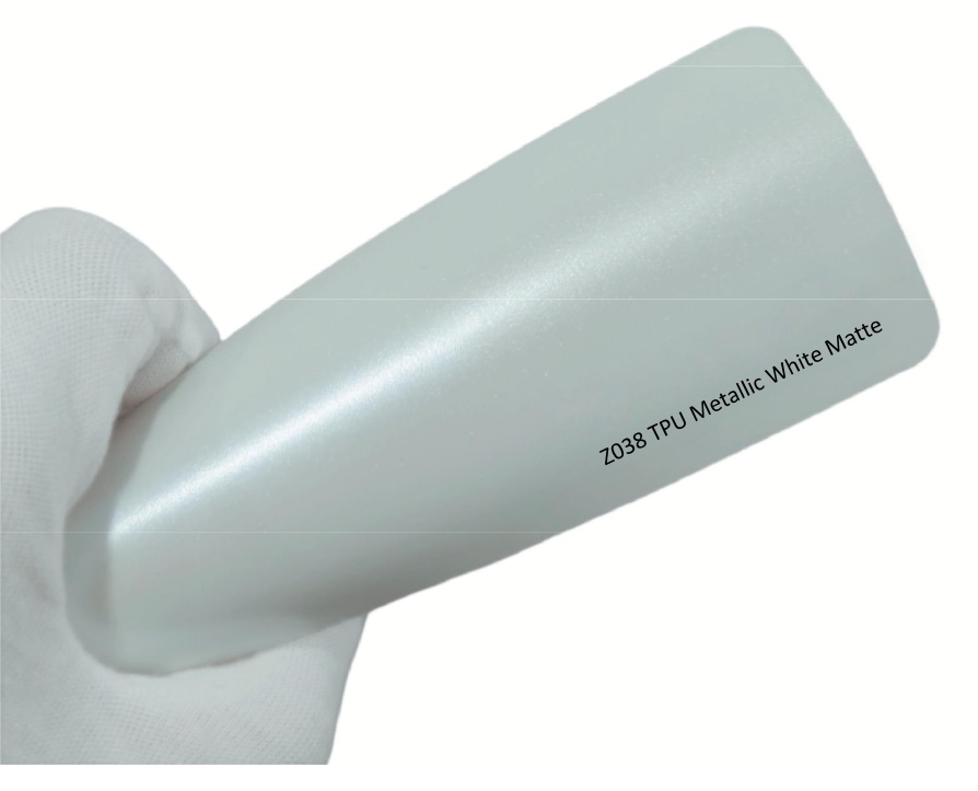 Z038 Metallic White Matte – kolorowa folia PPF