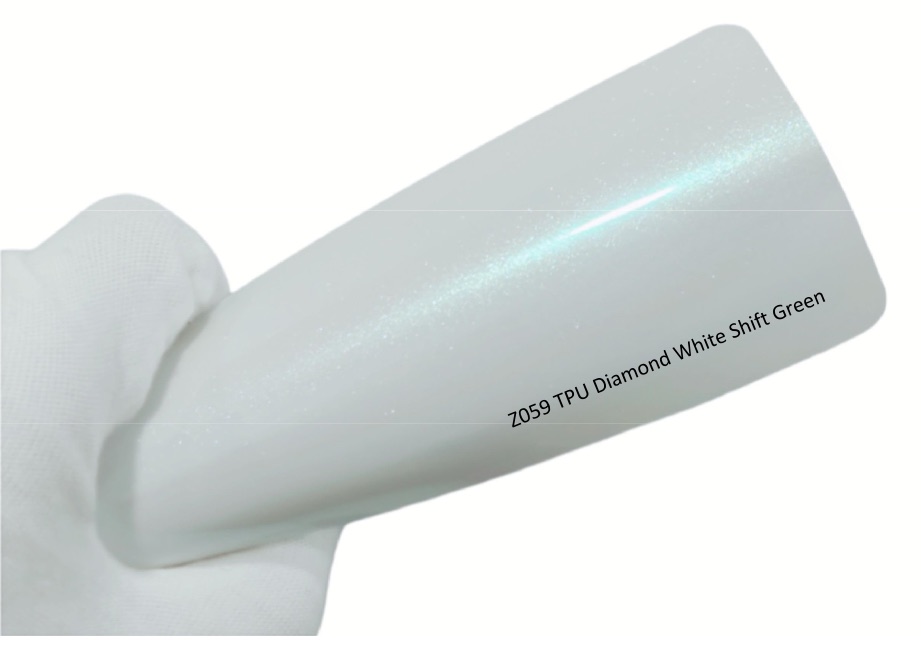 Z059 Diamond White Shift Green – kolorowa folia PPF